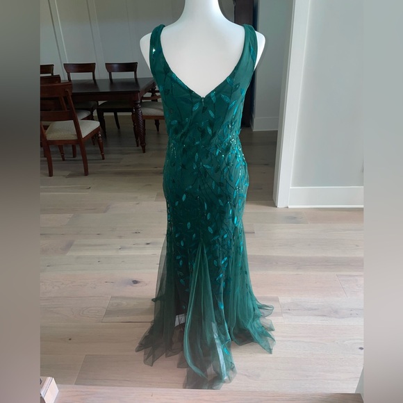 Ever Pretty Emerald Gown V-Neck Leaf Sequin Mermaid Formal Evening Dress w Tulle - Picture 2 of 11